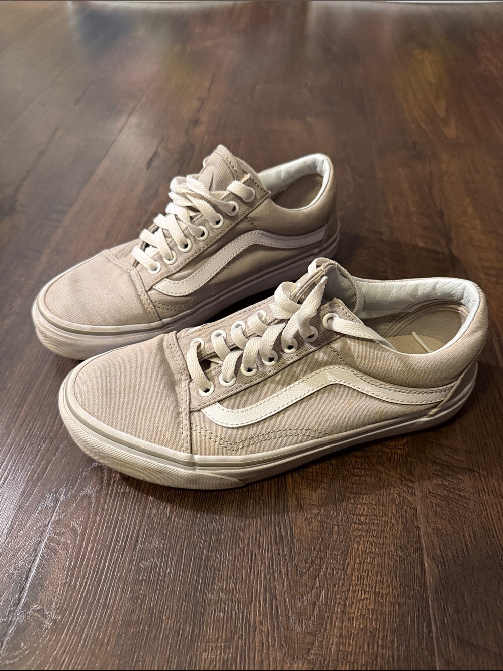 Vans Old Skool Sneakers in Light Beige and White